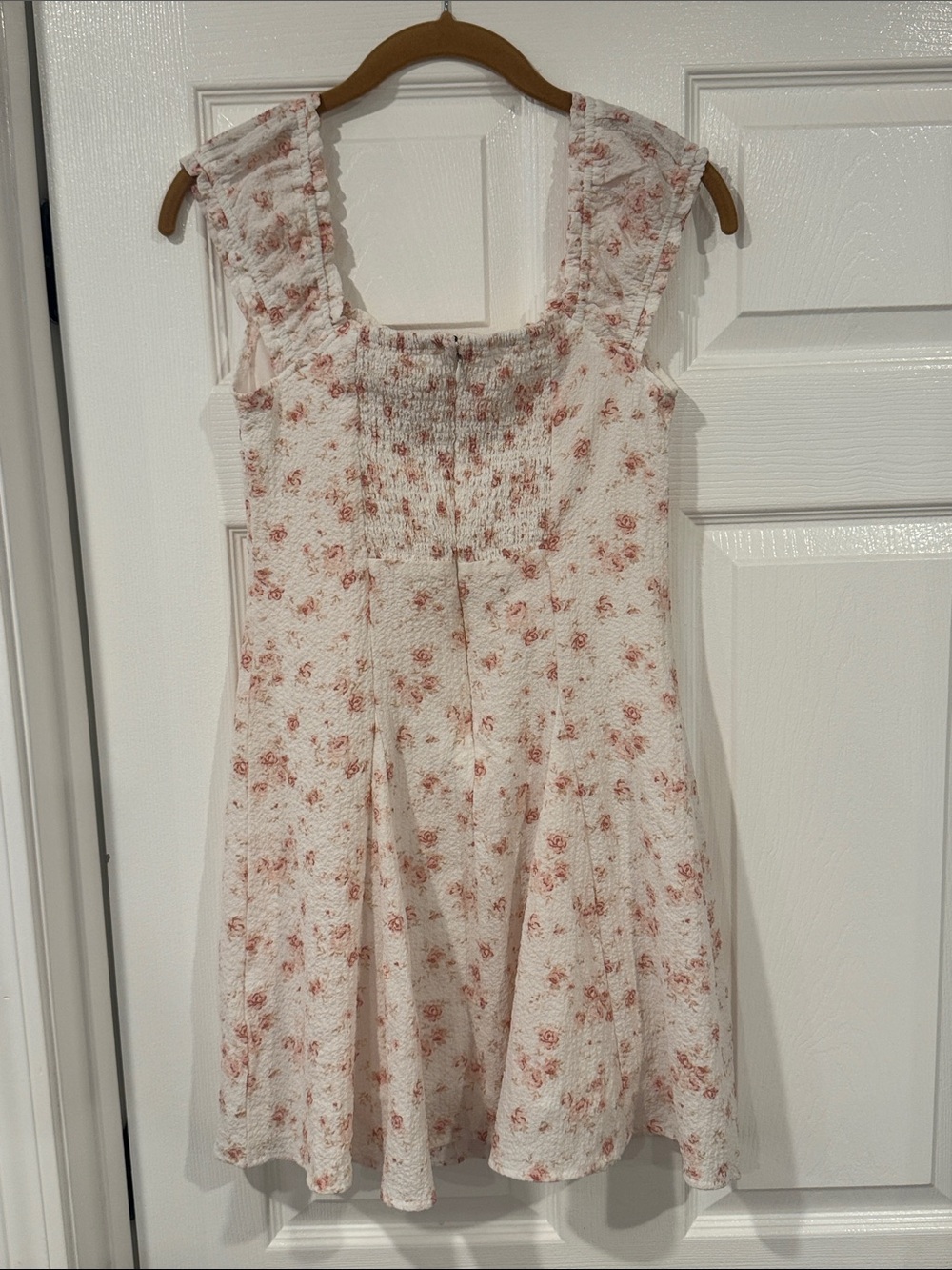 Aeropostale Pink & White Floral Smocked Mini Dress - Picture 2 of 3